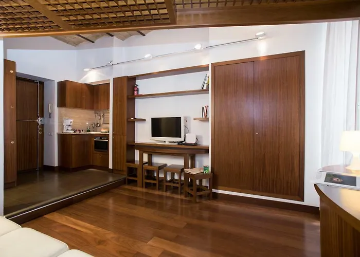 Trevi Fountain - Lovely Loft Apartment