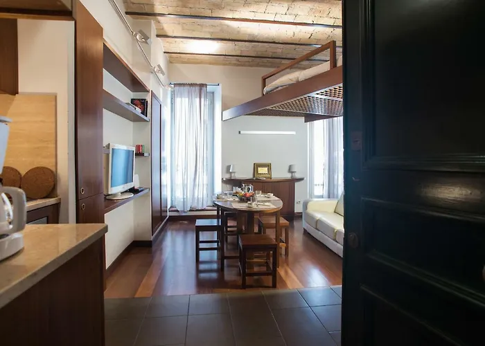 Trevi Fountain - Lovely Loft Apartment